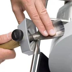 107180